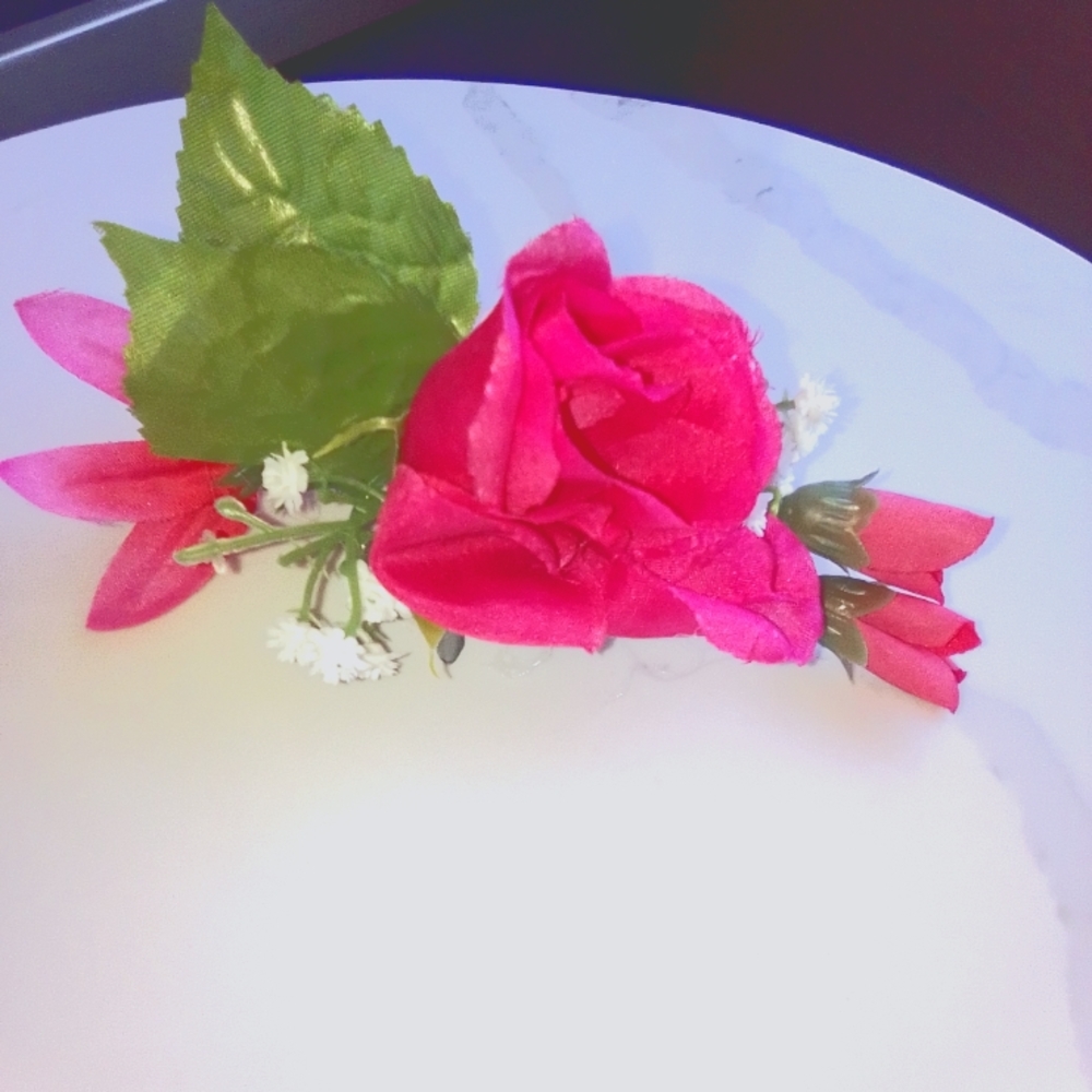 A flower barrettes